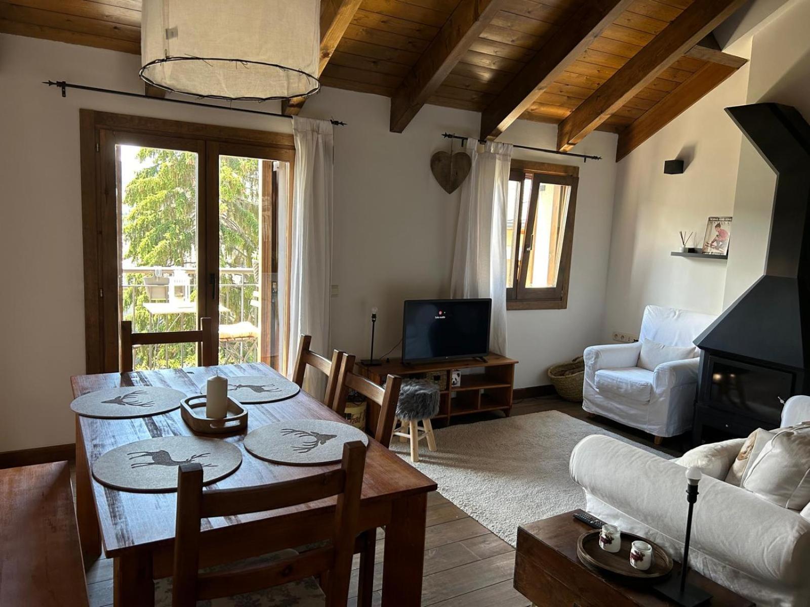 Apartament Del Llac 奥塞雅 外观 照片